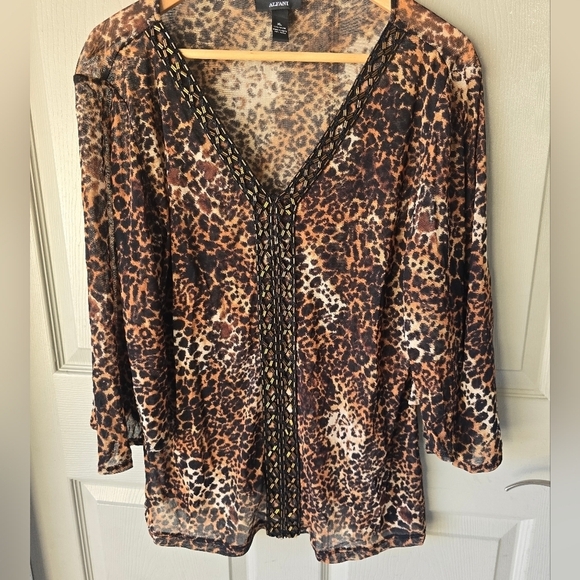 Alfani Blouse Women Size XL Animal Print Embroidery Flare 3/4 Sleeve Y2k Light - Picture 3 of 11